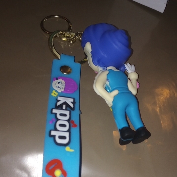 K-pop Zoey Character Keychain - Picture 3 of 4